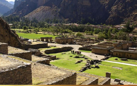 Tag 1: Cusco - Awanacancha - Pisac - Ollantaytambo - Aguas Calientes