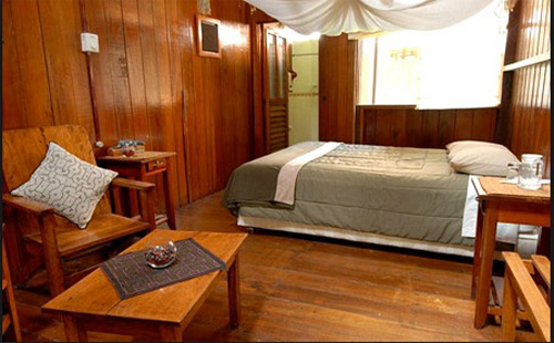 Sandoval Lake Lodge - Manu Tours Peru